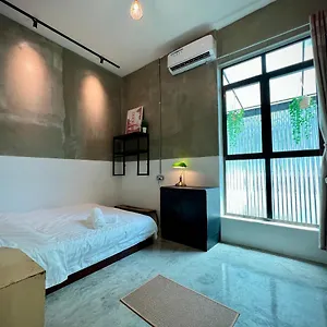 https://house-dosomething-5.ipoh-hotel.com